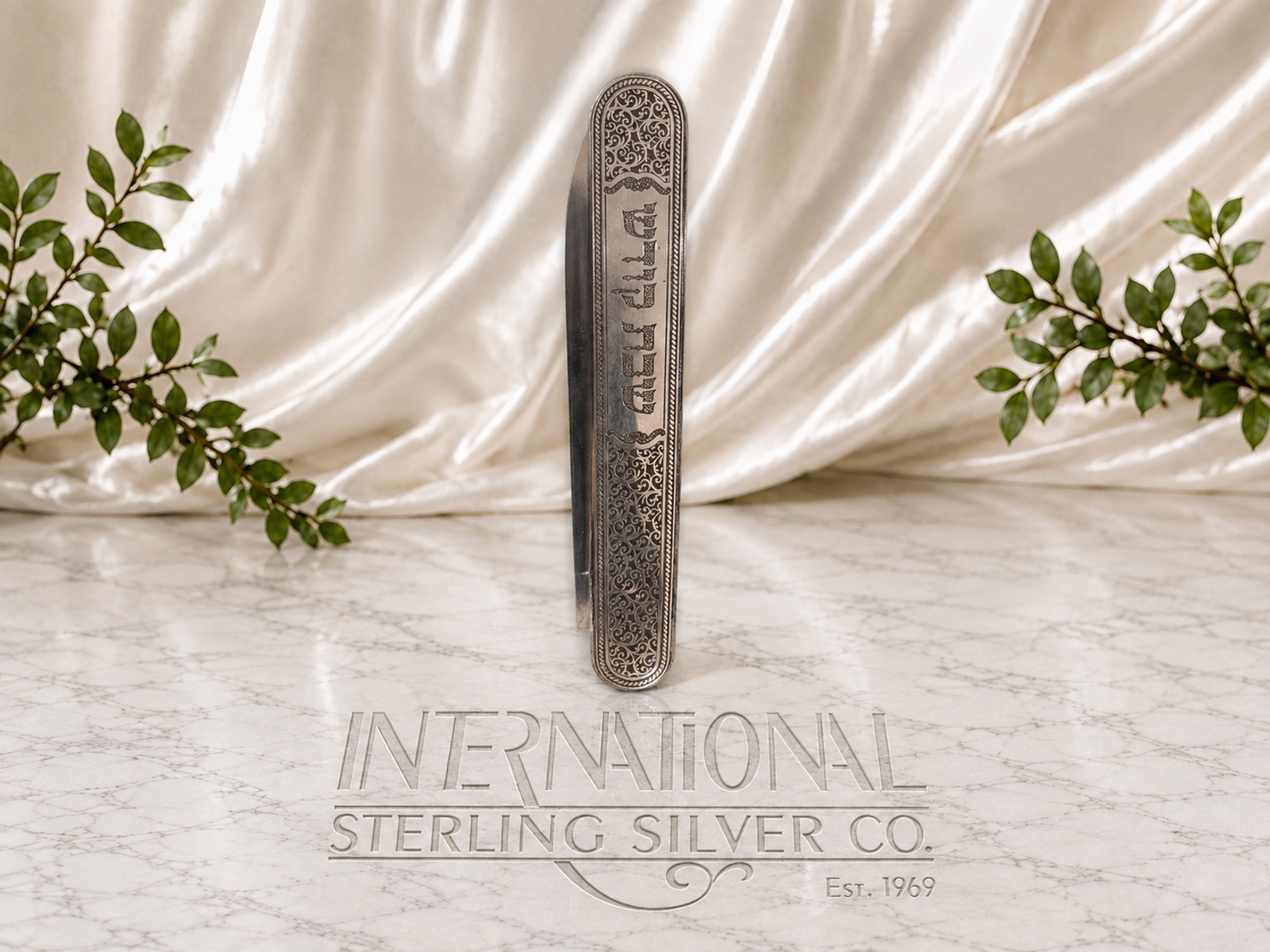 folding knife