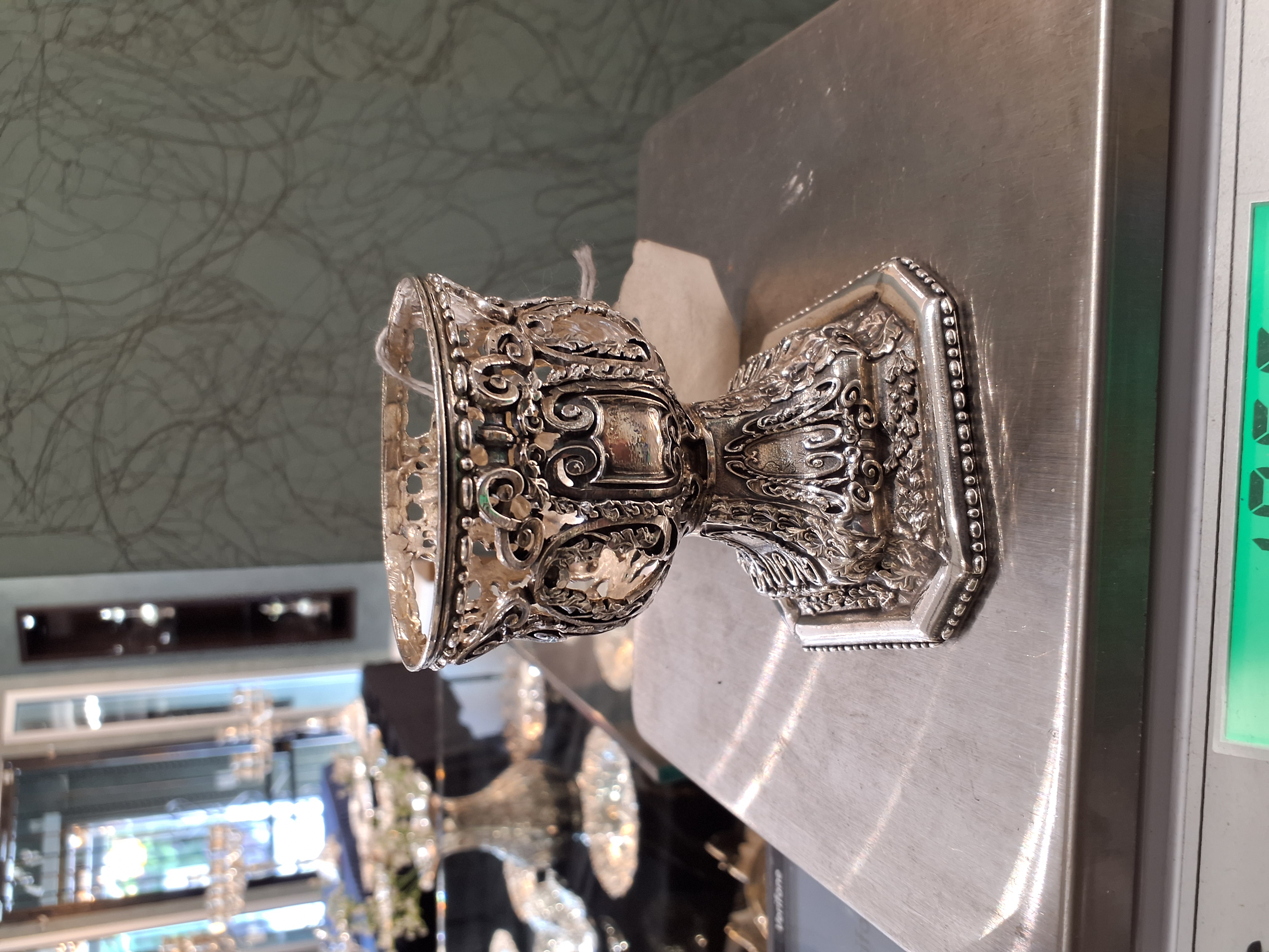 Heavy cutout mirror
